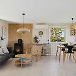 Renovated Sea View 50m To Tjørneholm